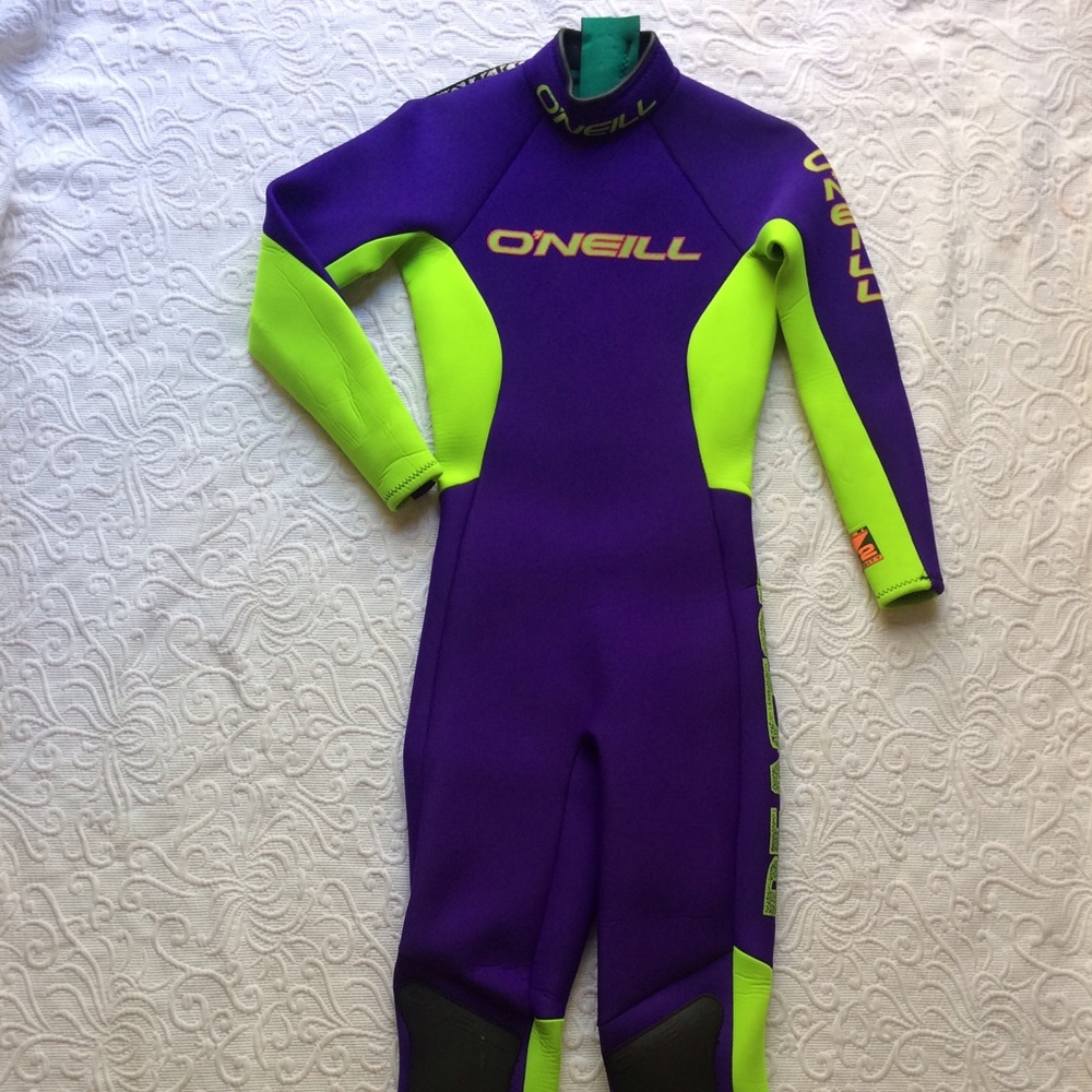 Vintage women's O'Neill wetsuit from 80s-90s.