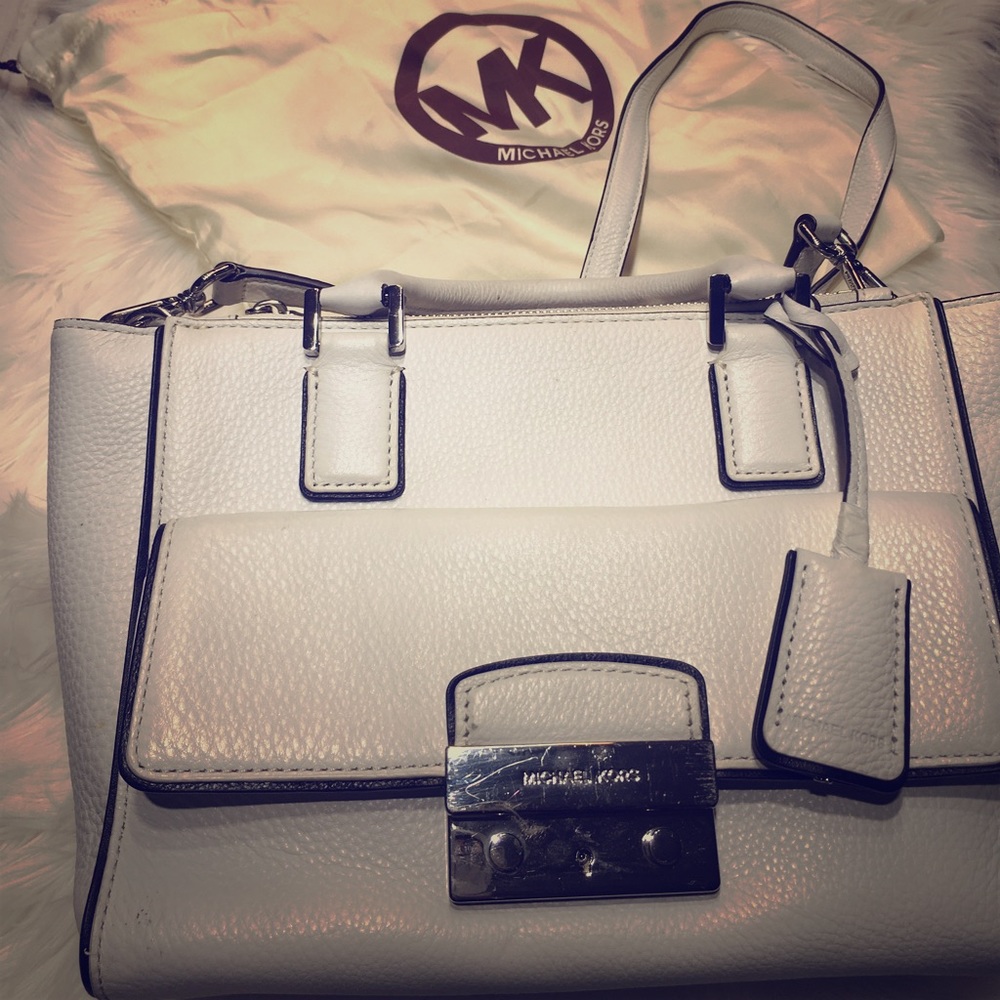 Michael bhi Michael kors bag