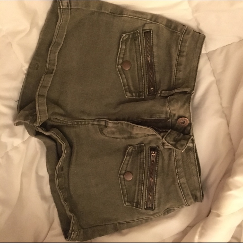 High waist shorts! Olive green!