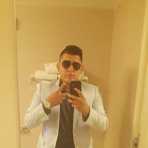 Meet your Posher, Alejandro
