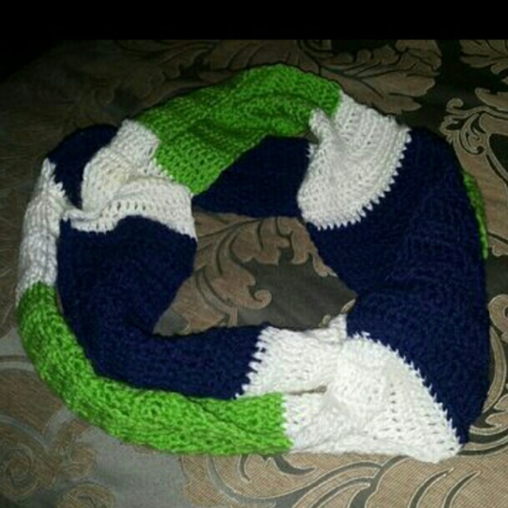 Seahawks Infiniti Scarf