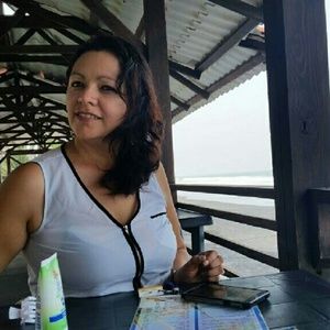 Meet your Posher, Ana