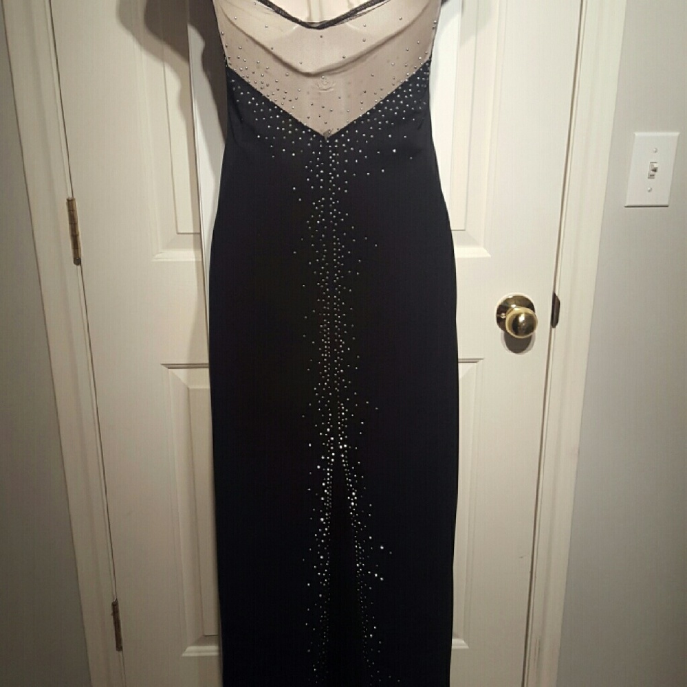 Amazing Black Gown Formal Dress prom Size 5/6