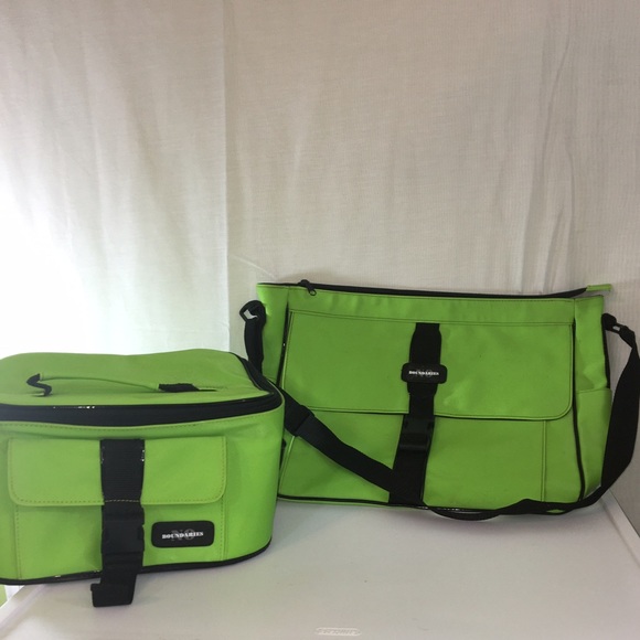 Green Luggage Set - Picture 3 of 8