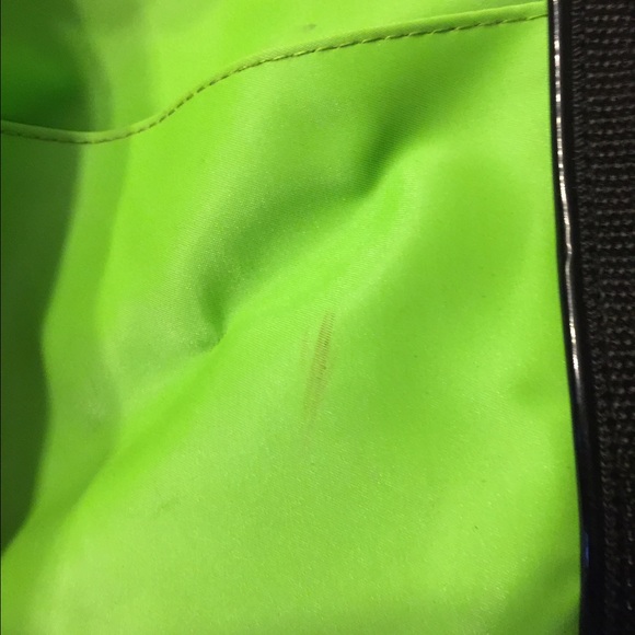 Green Luggage Set - Picture 7 of 8