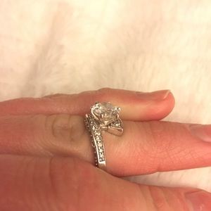 Sterling silver solitaire ring w/ CZ stones
