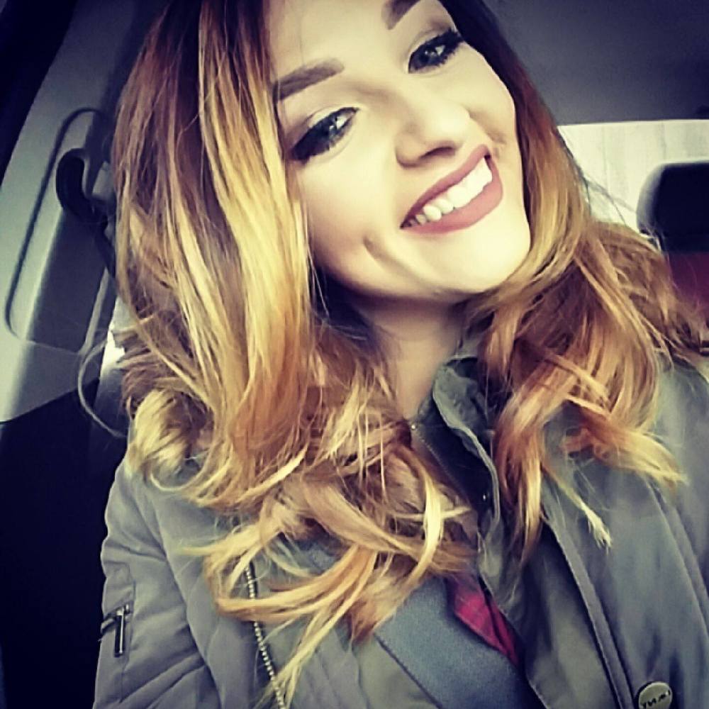 Meet your Posher, Genna