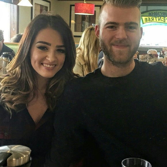 Meet your Posher, Genna - Picture 2 of 2