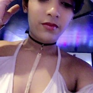 Meet your Posher, Liz