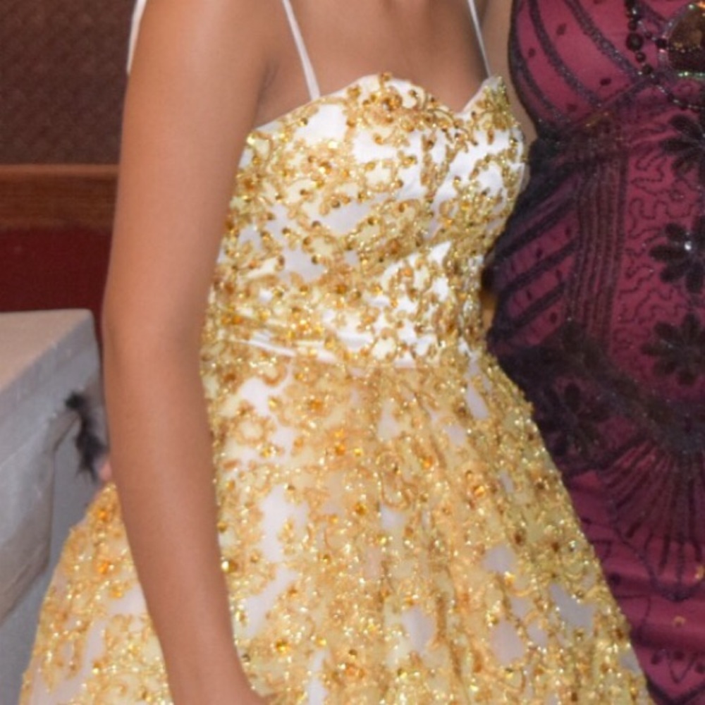 Ball gown, sweet 16 dress, wedding dress