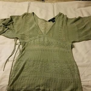 Arden B light weight short sleeve sweater