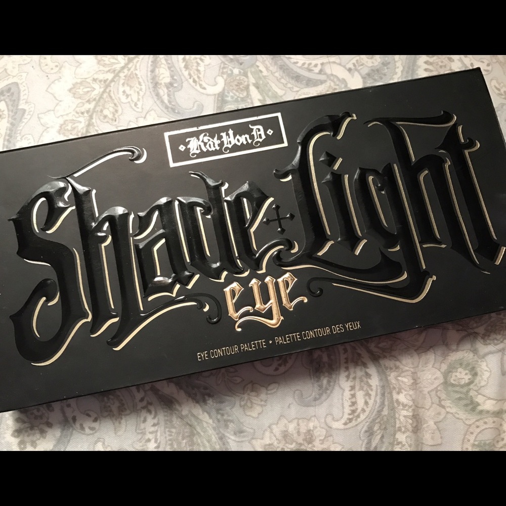 Kat Von D Eye Shade & Light palette