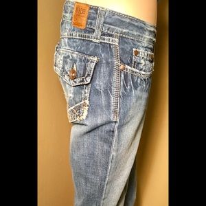 BKE jeans size 28 x 31 1/2 inseam 31" to 32"
