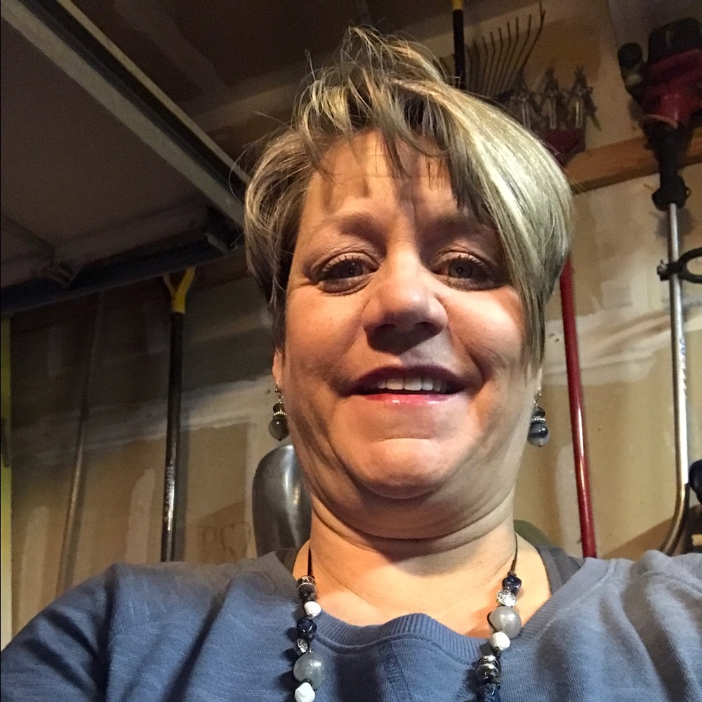 Meet your Posher, Jackie