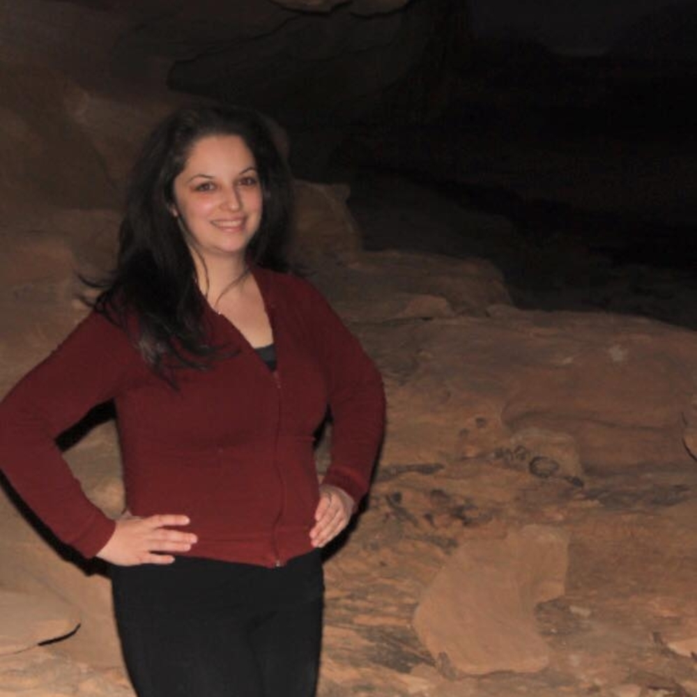 Meet your Posher, Lina