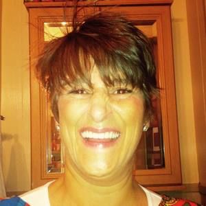 Meet your Posher, Mona