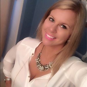 Meet your Posher, Jennifer