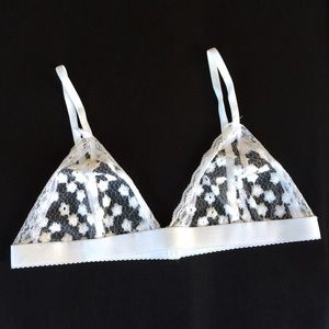 NWOT White lace bralette