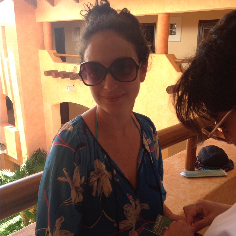 Meet your Posher, Ashley