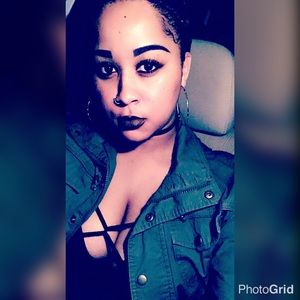 Meet your Posher, Nishama