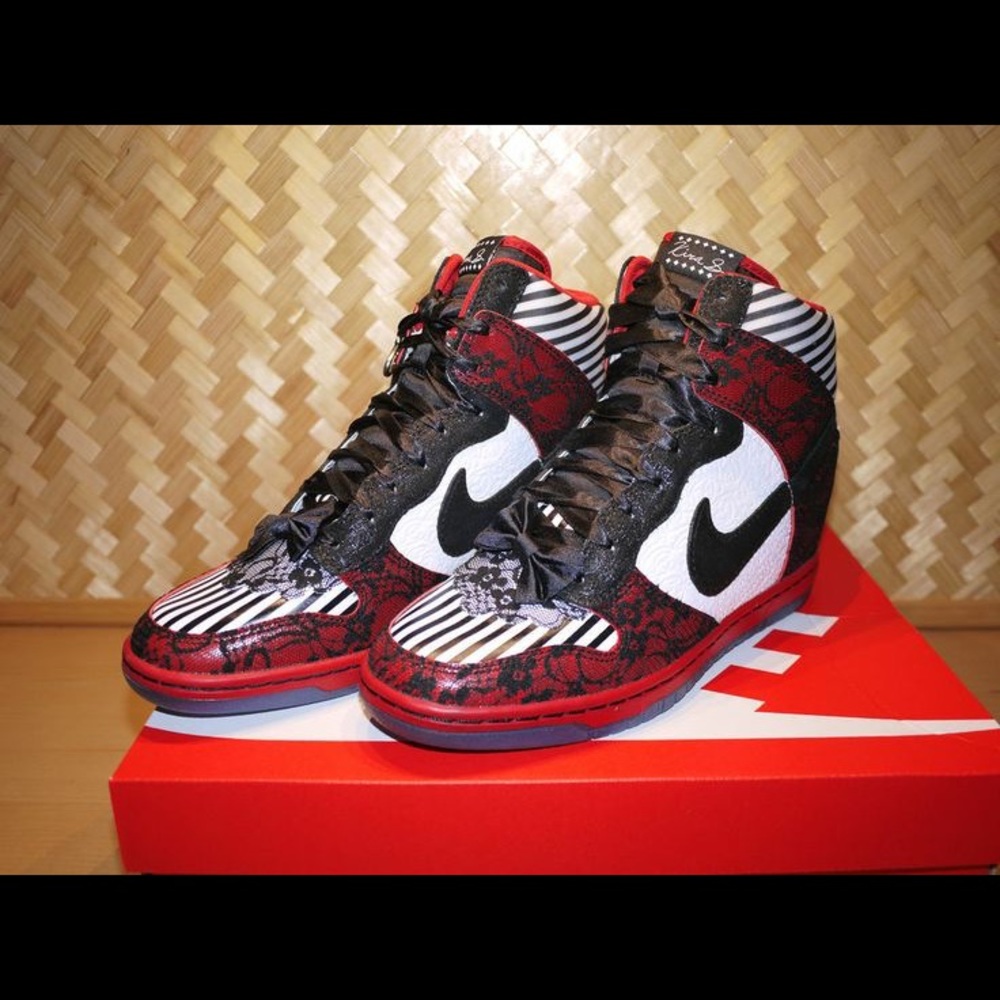 ISO!!!! I need these