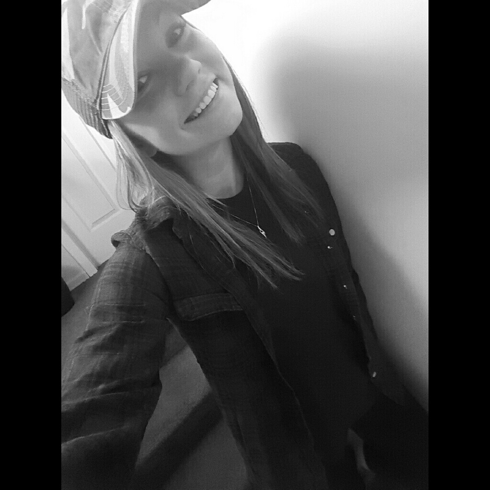 Meet your Posher, Melissa