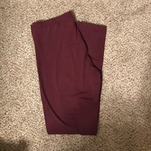 Maroon leggings