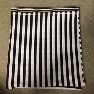 Vinyasa scarf with zipper