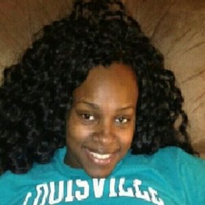 Meet your Posher, Kendra