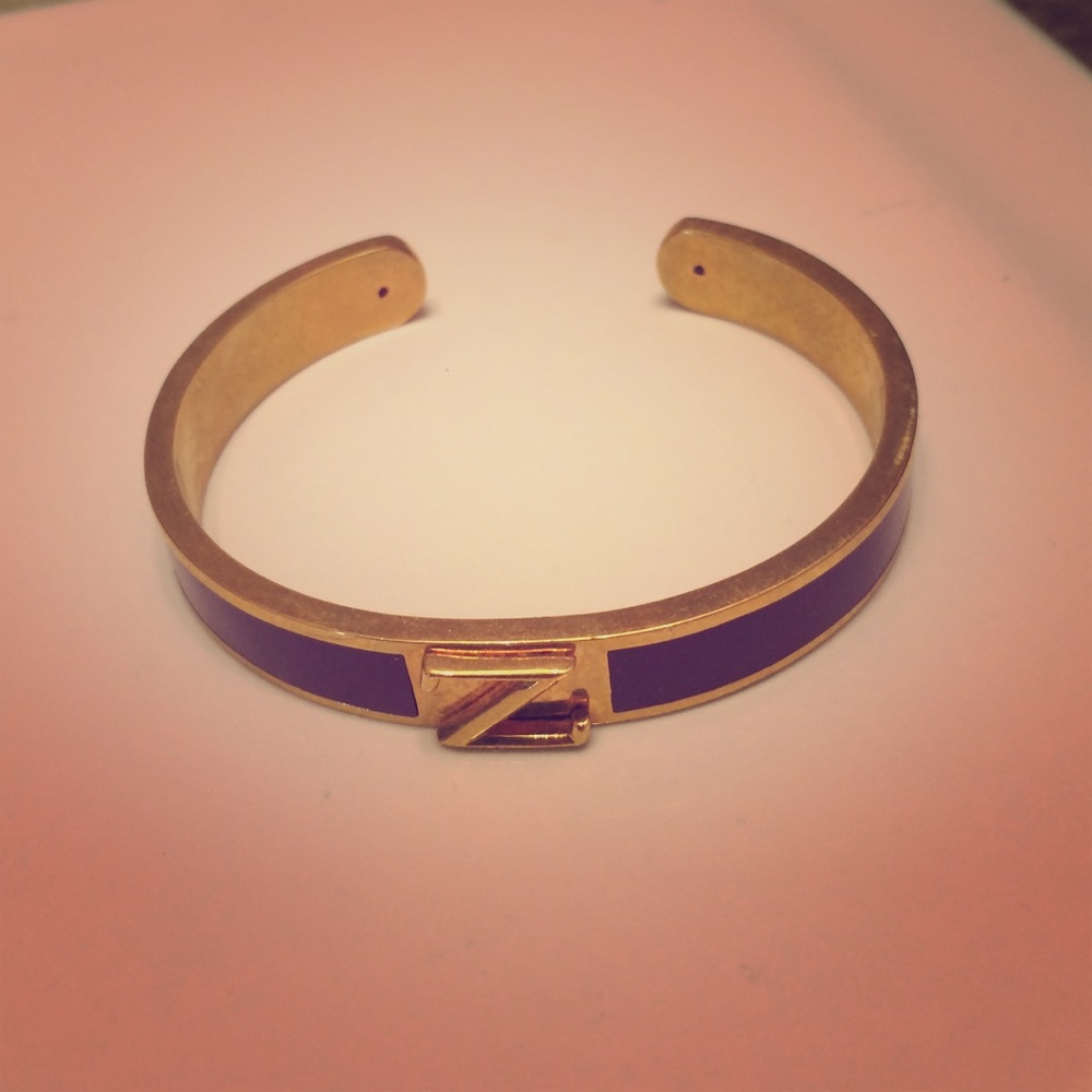 C Wonder "Z" bangle in purple and gold