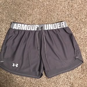 Running shorts