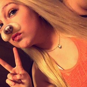 Meet your Posher, Destiny