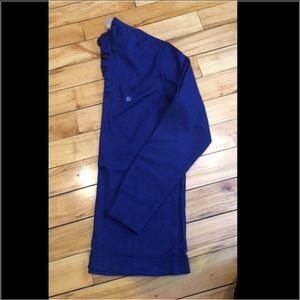 AE MENS VNECK BUTTON SIZE LT