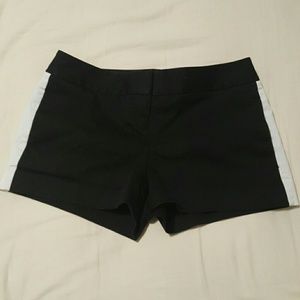 Express structured shorts