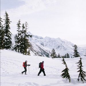 Meet your Posher, Emina