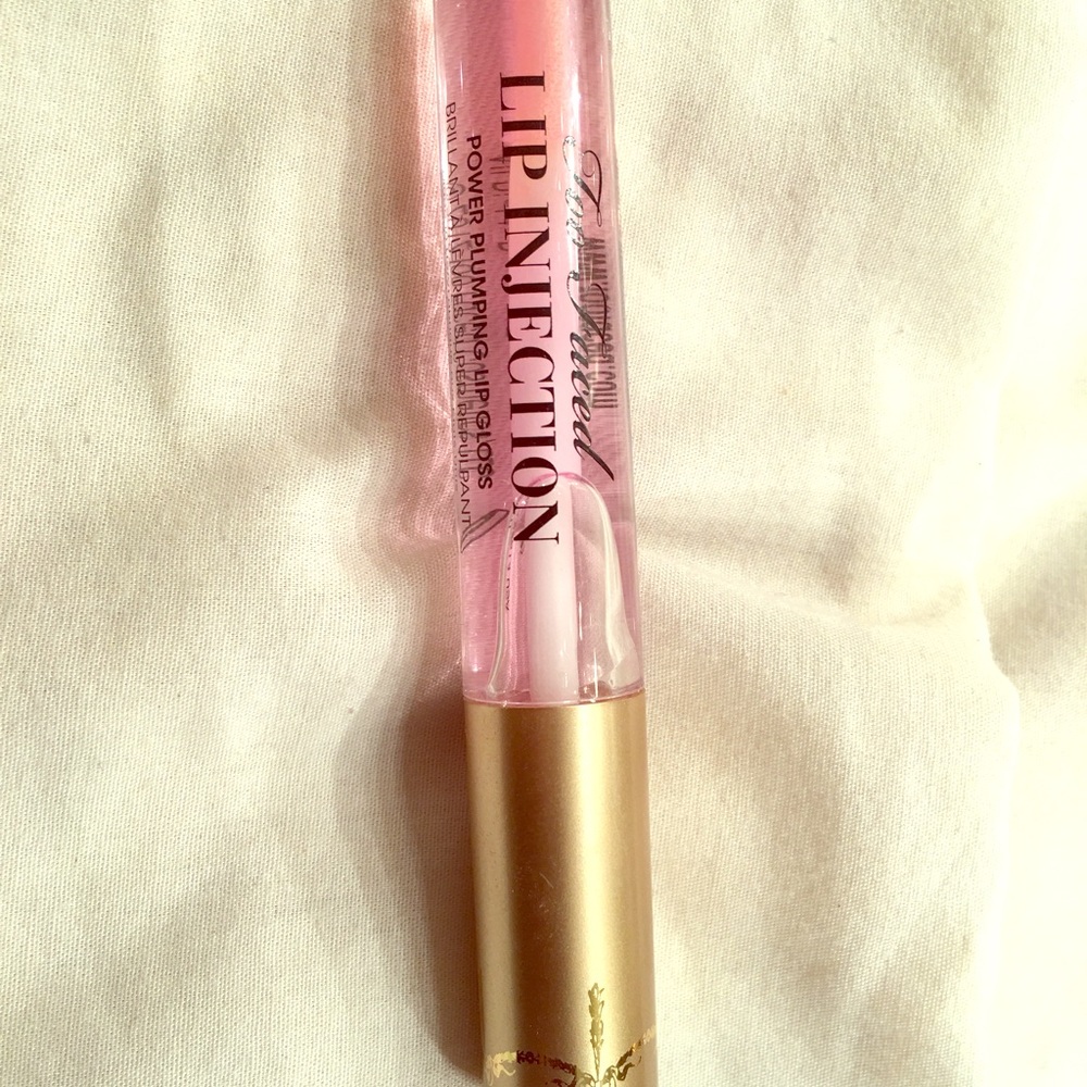 Too Faced Lip Injection