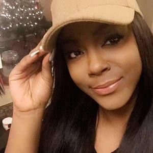 Meet your Posher, Jasmine