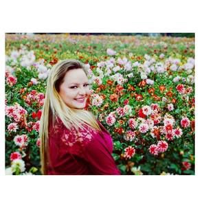 Meet your Posher, Alyssa