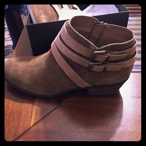 Brown angle boots