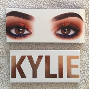Kylie Cosmetics Royal Peach Palette Never Used