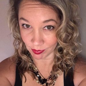 Meet your Posher, Jasmine