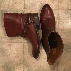 Beautiful Frye Leather Booties