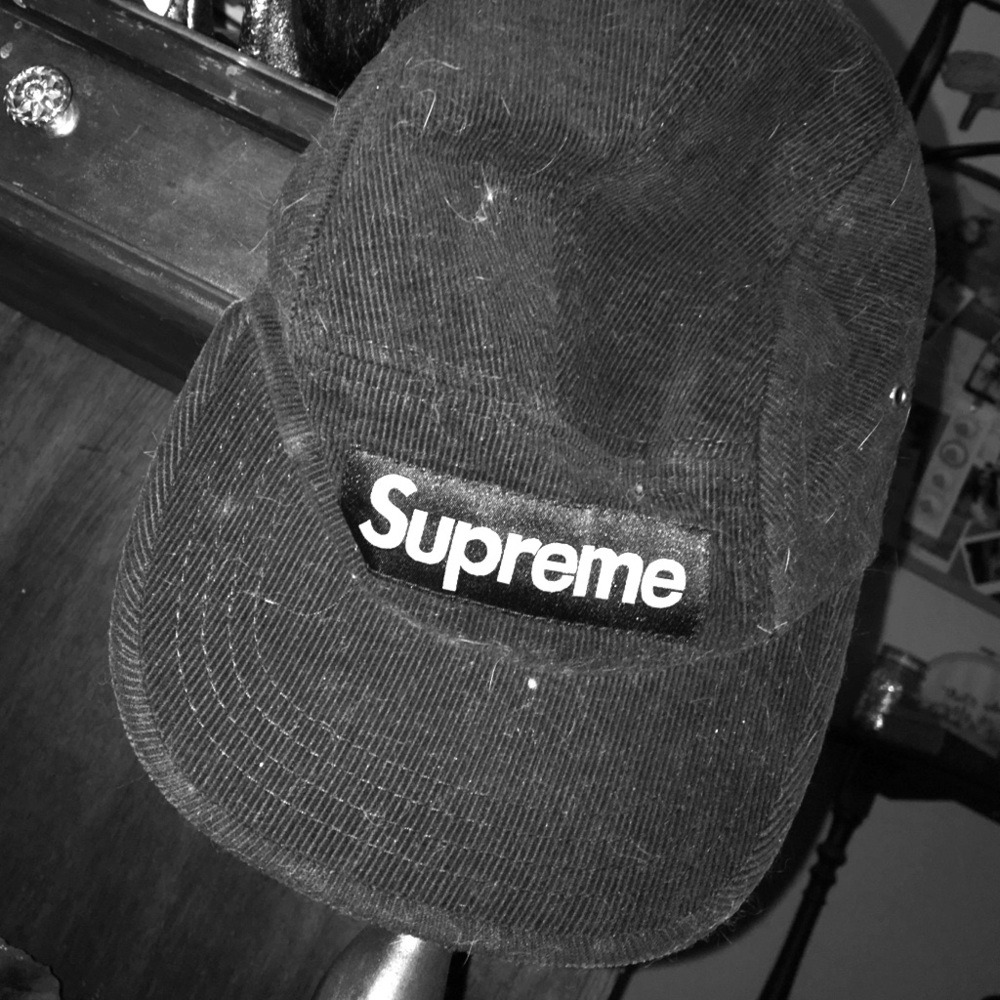 Authentic Supreme Black Cap UNISEX