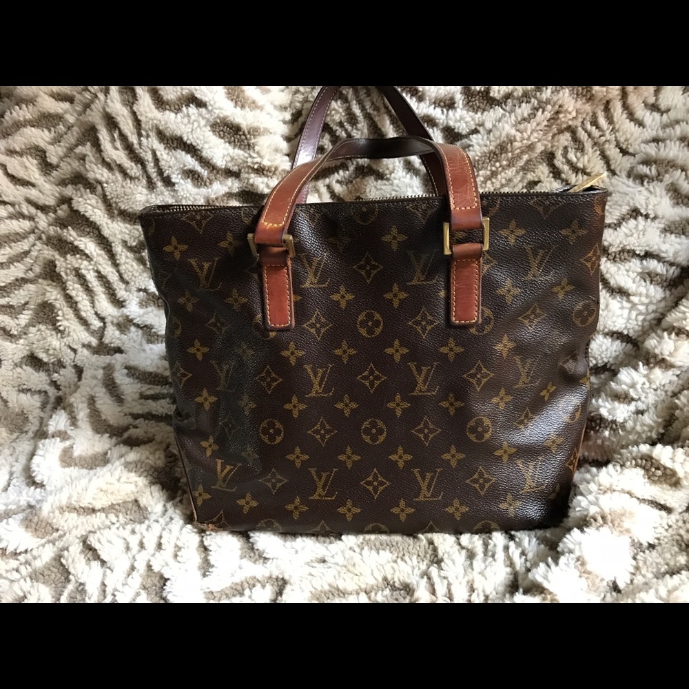 100% Authentic Louis Vuitton shoulder bag