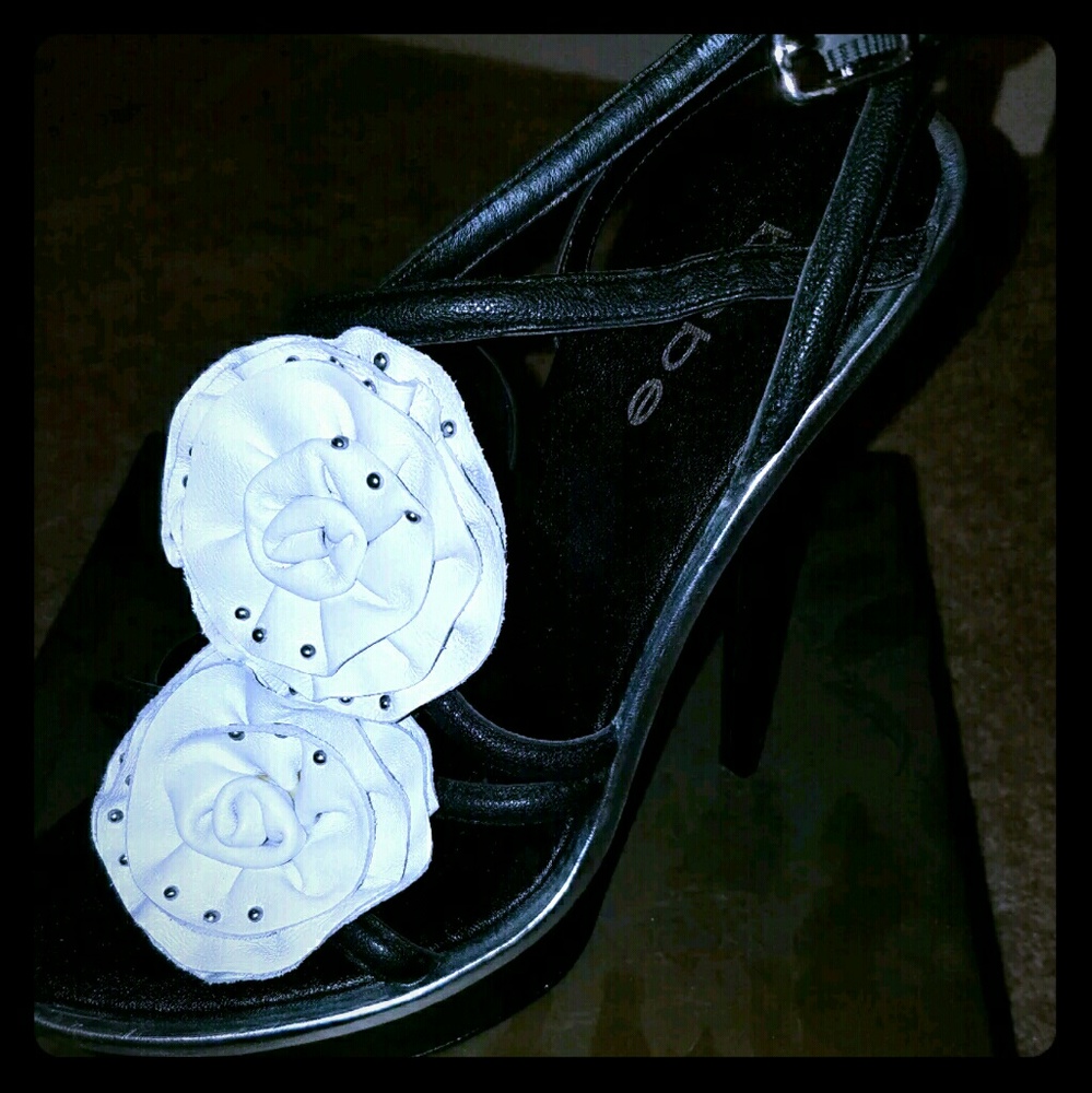 Bebe shoes