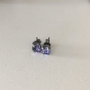 Sabika studs