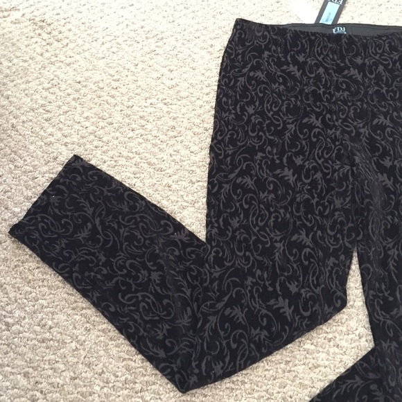 FDJ Black Paisley Design Super Jegging Pull On! - Picture 2 of 4