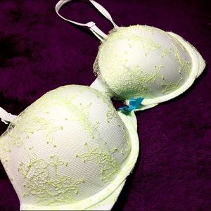 Victoria's Secret Very Sexy Push-Up