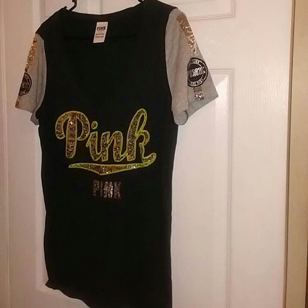 Victoria Secret Pink . V neck T- shirt size small.
