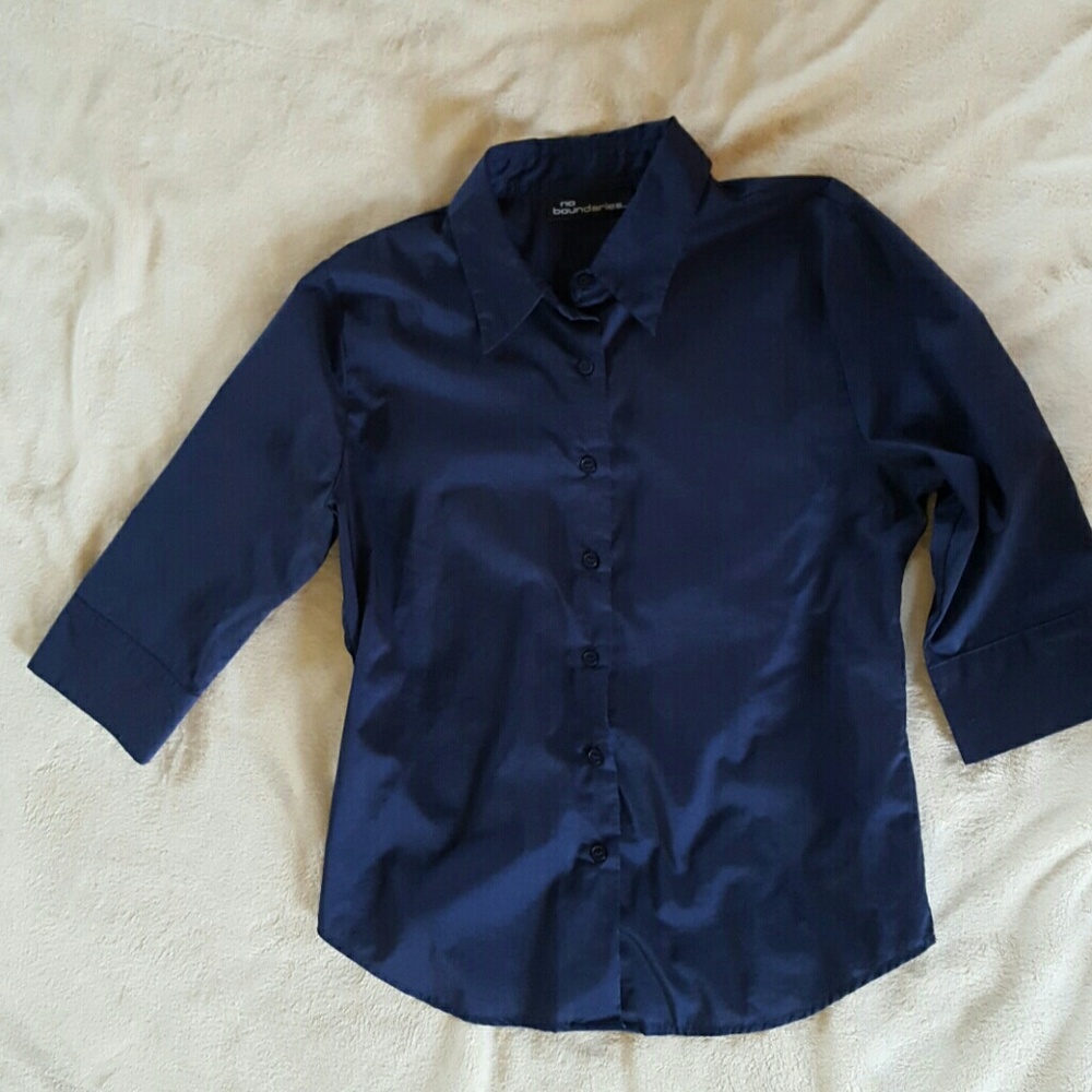 Blouse with 3/4 length sleeves